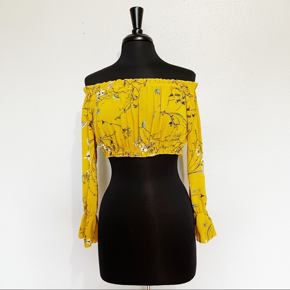 🍩Bell Sleeve Mustard Crop Top Back Tie Size Small - Picture 2 of 9